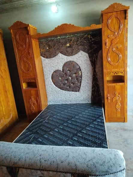 غرفه نوم ست أبواب ملحق خشب صاج خمسه ملم صبغ حراري
*********** للاستفسار واتس
