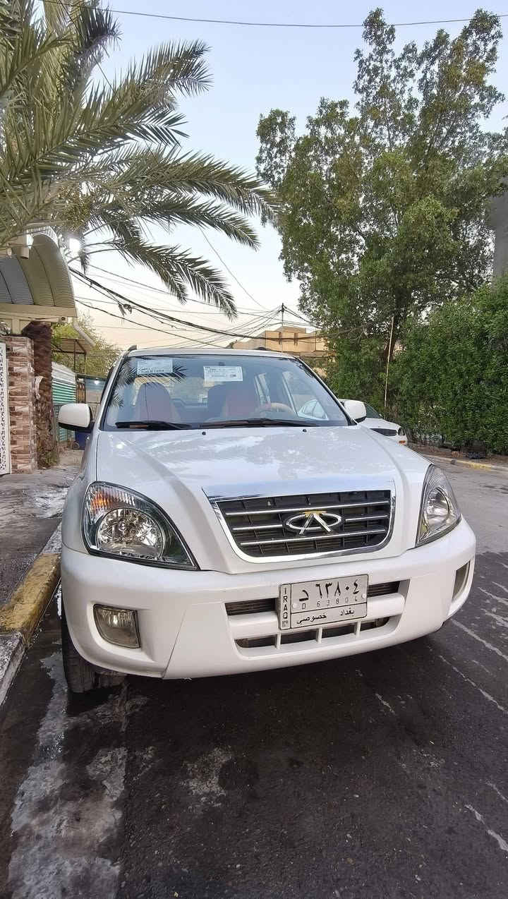 سلام وعليكم تيگو ٢٠١٢ سيارة كلش نضيفة وجاهزة مكينة كير حدادية خير من الله تبريد ثلج كير ميكانيك  مكينة ٢٠٠٠ غرفتهة نضيفة بيهة صبغ باب خلف السايق دواخل بلادية بدون ضربة وبدون خياس كهربائيات شغالة ماشية ١١٠ رقم بغداد الماني مكاني بغداد سعر ٥٥ وبيهة مجال رقم ***********
