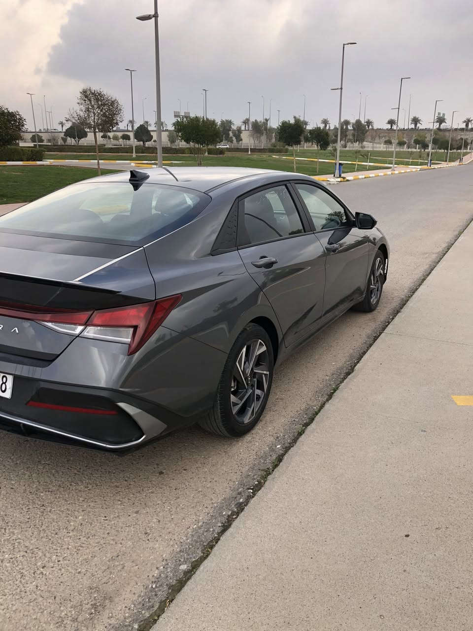 سلام عليكم النترا امريكي محرك ٢٠٠٠دوش المرغوب مديل ٢٥ حادث بنيد مبدل والباقي ليبل واحد فول عدا الفتحة تحديد مسار رادارات كامرة دوارة تشغيل عن بعد بصمة تشغيل بصمة ابواب وصندوك شحن وايرلس نقاط عمياء ثلاث انظمة قيادة ماشية ٥٠٠٠اخت الزيرو السعر ١٥٠ وبيهة مجال بسيط هاتف ***********
