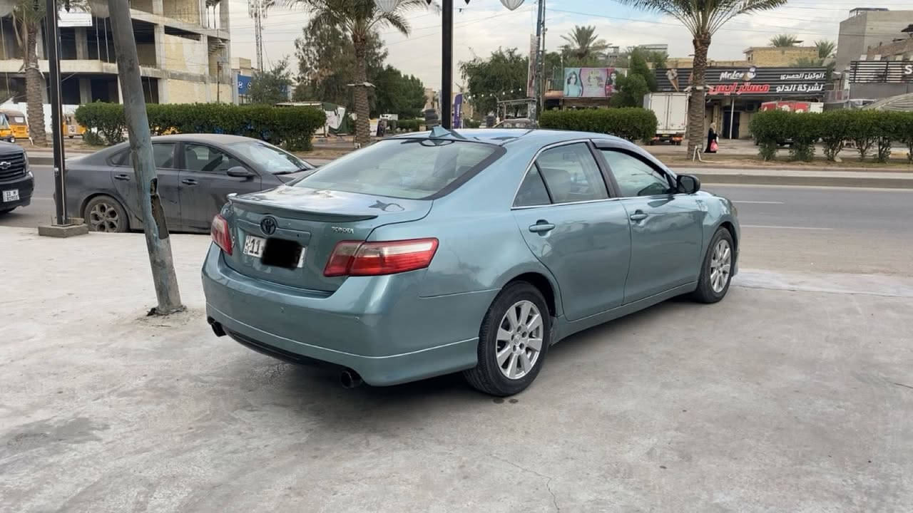 السلام عليكم من رخصة الادمنية
للبيع كامري وارد امريكي محرك 6 سلندر 
كير و محرك و صدر مكفولات تخم تاير جديد
تبريد شغال السيارة جاهزة برغي نقص مابيها
كشرهة يخبل توهة طالعه من الفرن مصبوغه عام
رقم بغداد الجديد سنوية جديدة شرط التحويل
مكاني بغداد شارع فلسطين عارضها ب 86$ بيها مجال
اي استفسار ***********
