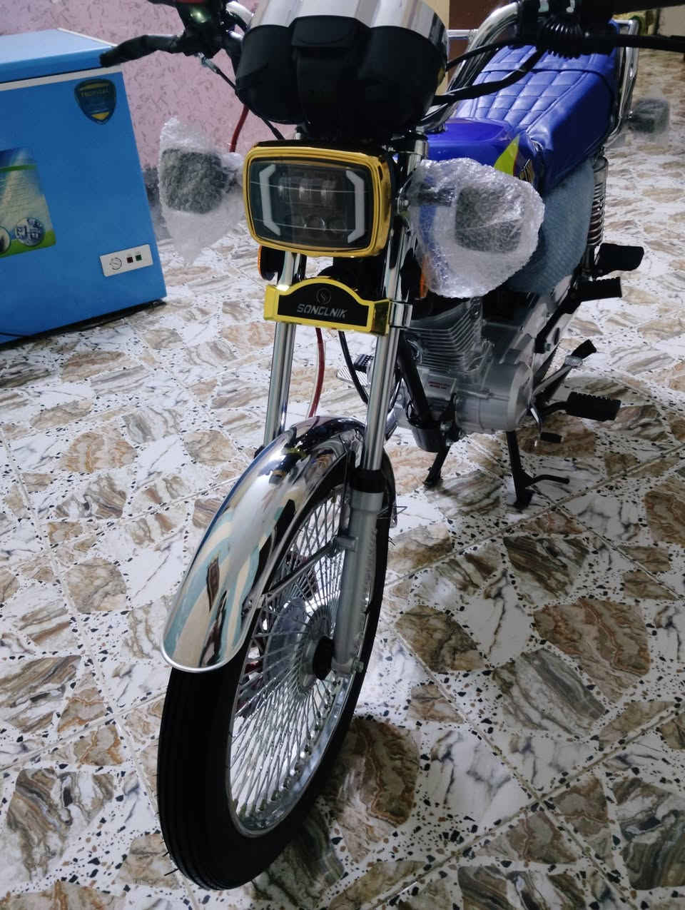 دراجه مديل 26اوراق أصولي صار 5ايام من اخذتها من الوكيل للبيع السعر 800الف وبيها مجال عنوان حله ابو غرق
 ***********
