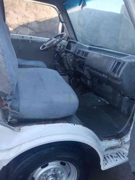 السلام عليكم سياره للبيع موديل 94 كيا مكينه الجاير حداديه شاصي رقم شاصي كفاله بليته كفاله سياره جاهزه للعمل السعر 42 وفي مجال مكان السياره كربلاء رقم السياره ذي قار والشراء بخير ويدلل رقم الهاتف ***********
