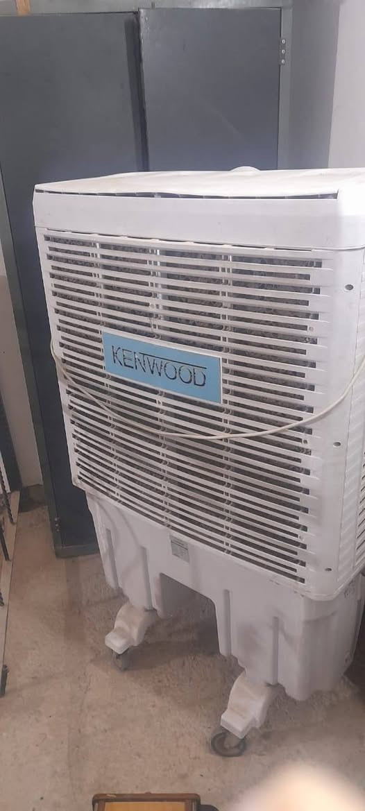 السلام عليكم للبيع كونفيرا السعر 200 نظيفه و شغاله


**إذا كنت صاحب هذا الإعلان وتريد حذفه لأي سبب، رجاءا أرسل رسالة إلى الدعم الفني**