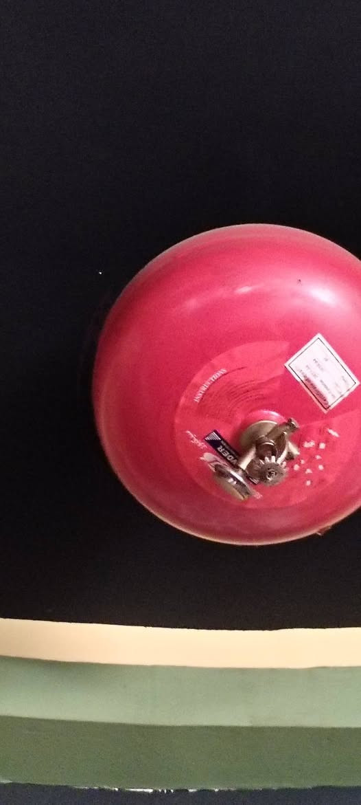 السلام عليكم
اطفائيات للبيع ٤تعليك بالسقف ١بالحائط
***********
***********
