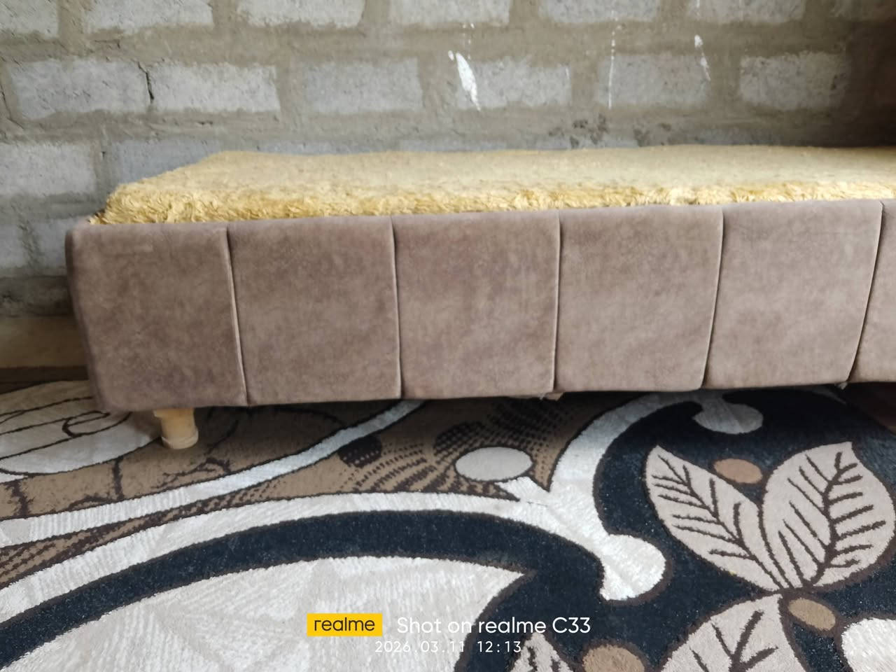 للبيع السعر 100/ ***********
