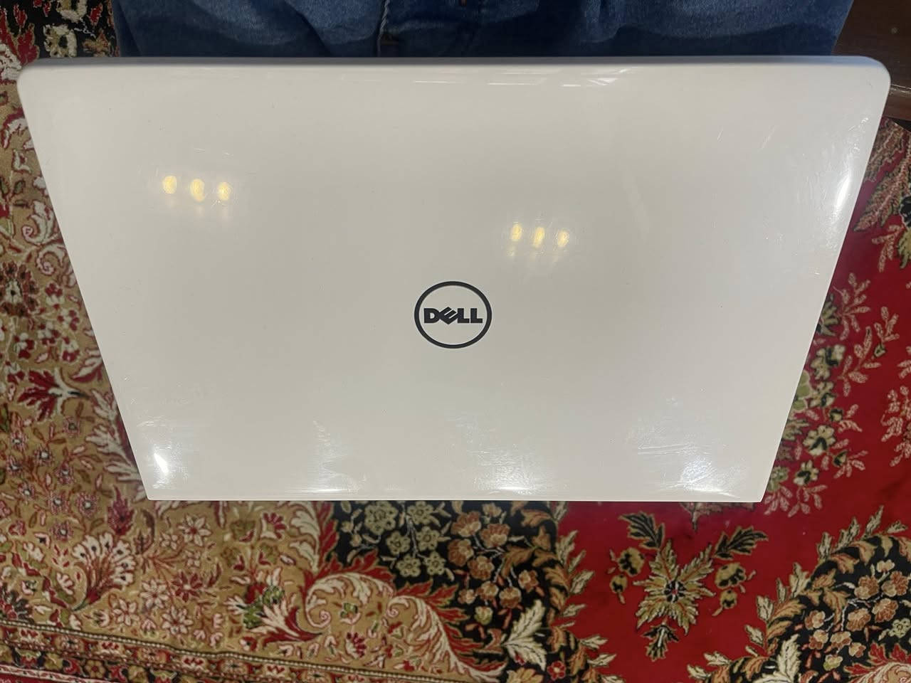 سلام عليكم لابتوب دل للبيع رام 8 هارد واحد تيره نضافته 98‎%‎ كلش حلو و نضيف بس اعتقد يحتاج تبديل بطاريه او تنضيف هاي مواصفاته بل صوره رايده ب 300 وبي مجال حيل قليل يفيد للدراسه او الشغل لاب كلش حلو  مكاني بغداد ***********
