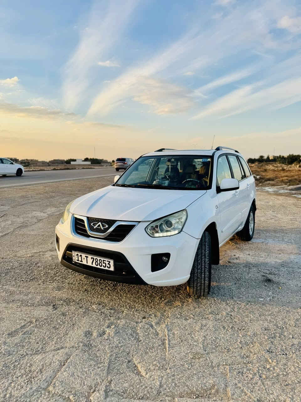 سلام عليكم 
سياره تيكو البيع 
موديل 2015 رقم انكليزي بغداد بسمي 
محرك وكير كفاله وتدفئه وتبريد شغال 
فول مواصفات تحكم ستيرن شاشه تاب كأمره 
مثبت سرعه السياره ماشيه 125 الف 
برغي مامبدل بيهه عله وضعهه السياره 
سوناره بل منشور 
مكاني واسط كوت ***********
