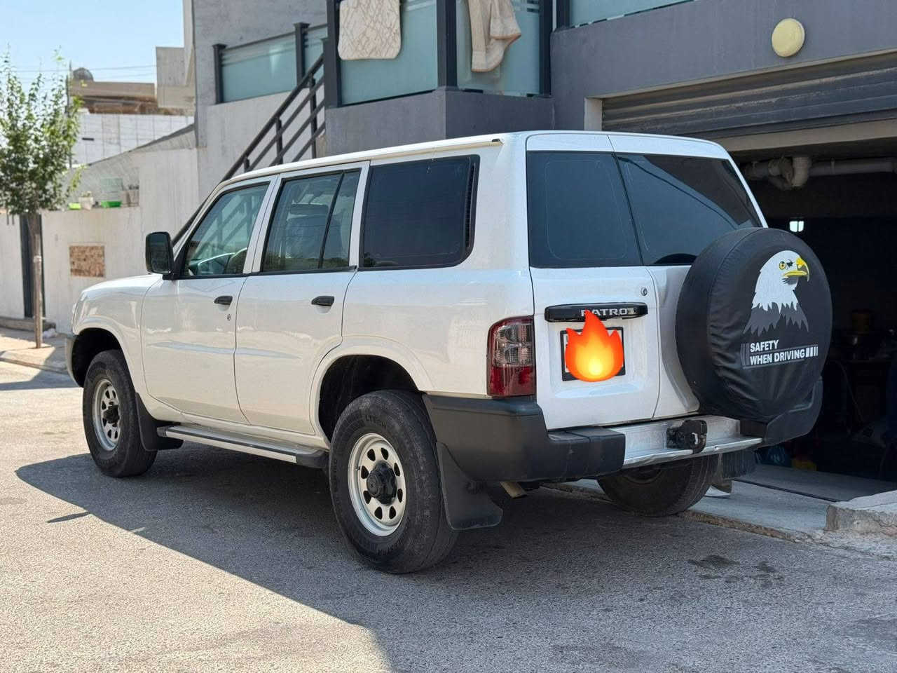 سڵاوتان لێبێت
سڵاوتان لێبێت
نیسان پاتڕۆڵ 
مۆدێل 2003
ناوی نیه لە حاسیبە بەشەرت 
بەناوی خۆمانە وەیە 
ڕقمو سەنەوی تازەیە 
تقدیمی بیتاقەی بنزینم کردوو
گێڕو مە کینەی بەشەرت 
حیزام بۆیاخ بەبێ لێدان 
دەعامی بۆ دەعامی بەشەرت 
جرکەی تێا نیەو مە سروفیشی‌نیە 
.. 
ڕەحمەتت لێبێت جاک مەک بۆ سعرەکەی ئەگەر مشتری نیت سەرمان مە ێشێنە لە گاڵ ڕێزمم ..
...
بۆنرخ پەیوەندی بکەن 
***********
ادمینی دڵ
