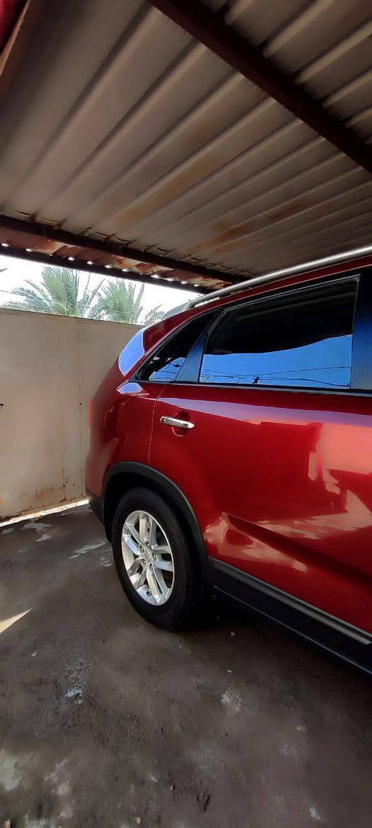 كيا سورنتو/// امريكي 
(حادثها الباب الي عكس السايق فقط) ملاحضةة/السياره مبدله كازكيت 
موديل 2015 محرك 6 سلندر 7راكب تحكم ستيرن تدفئه تبريد يدات نيكل جرص سرعه 120 نضام ايكو رقم بابل انكليزي الجديد هزه وسنويه جدد تخم تاير جواها حداديه جديده قبل يومين مسويلها ادامه كامله للمحرك بخاخات وبلكات الخ.... ادامه كاملةةةة سياره حلوه ونضيفه ومابيها قطره صبغ سعرهاا /160وبيها مجالل لطيبين مكانها بابل ***********
