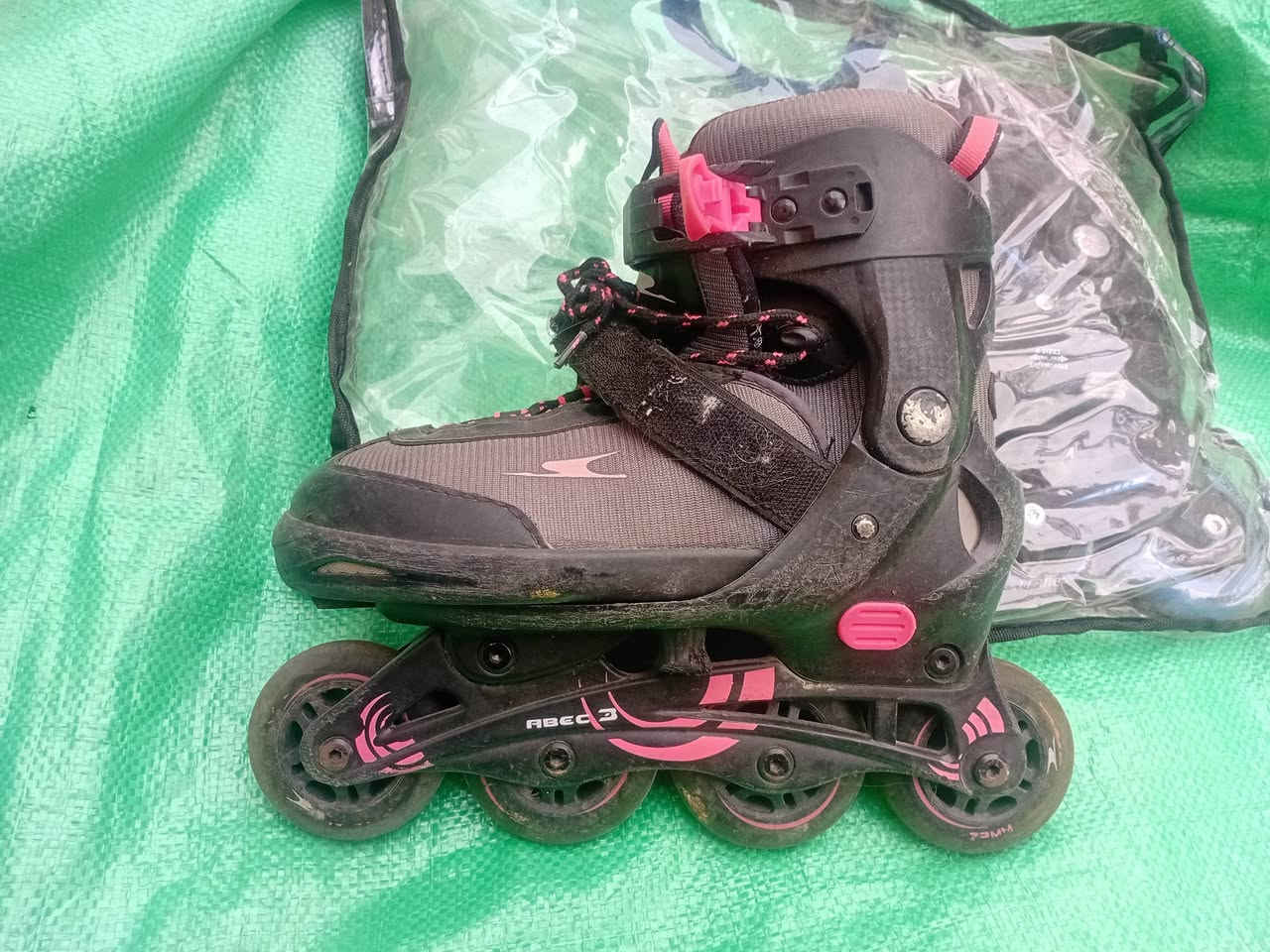 السلام عليكم 
سكيت مستورد اوربي جلاتيني  
مستخدم نظيف جدا 
كل قطعه وسعرها


**إذا كنت صاحب هذا الإعلان وتريد حذفه لأي سبب، رجاءا أرسل رسالة إلى الدعم الفني**