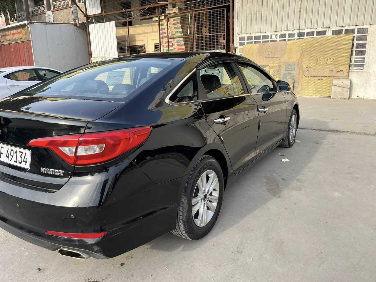 سلام عليك سوناته موديل 2016 السعر 115 مكينه دوش بصمه كشنات جلد بيه صبغ جاملغ امامي فقط صبغ / *********** سنويه جديده وهزه وفحص جديد سنويه باسمي تحويل مباشر  مكان السياره بغداد
