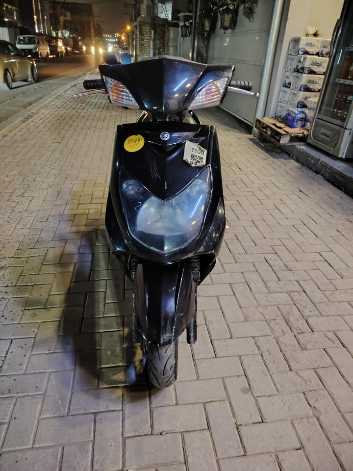 سلام عليكم سكنس فحل كابريتر مكينة 59 نعومة فول خرسه مكفولة من كلشي دراجة بيهة نواعم تزويد بيهة صالنصه بوري عدله وزه بيهة يدات بريك قبق بانزين قبق فلاوين كلجات قوية بك لايت فراك كابريتر قفاز 28 بيهة سيت براغي سبع الوان ستدات كور سبعه الوان دواسات دراجة خير من الله مكاني بغداد الدوره ( سعر 800 وبيهة مجال للشراي ) ***********
