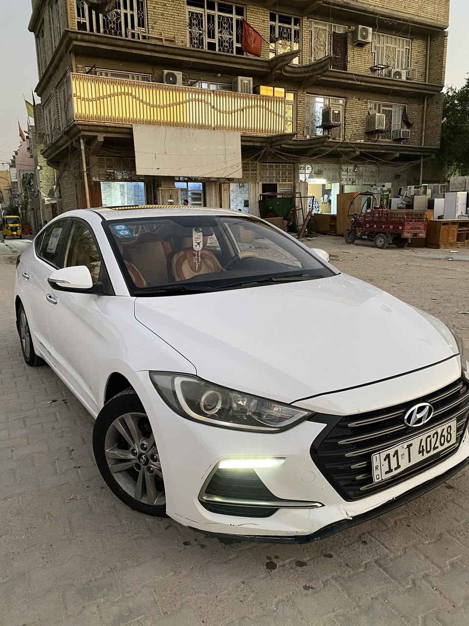 السلام عليكم النترا 2018 سوبر خليجي لون ابيض
فول من عدى بصمه سياره كفاله من الصبغ والضربه كير مكينه كفاله عامه بيها مكان بارد قليل سياره بسمي تحويل شوكت متريد مكاني بغداد الشعله ***********   مكينه دوش ٢٠٠٠.      السعر ( 142)
