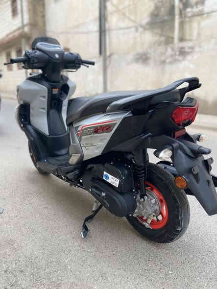 سلام عليكم دراجه زت ار مديل 2024.  بعده جديده ماشيه 3000 رقم***********
