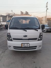 كيا بنگو حمل 2020 محرك 2700 ماشيه 141 رقم وسنويه جديد كفاله من صبغ وشا...