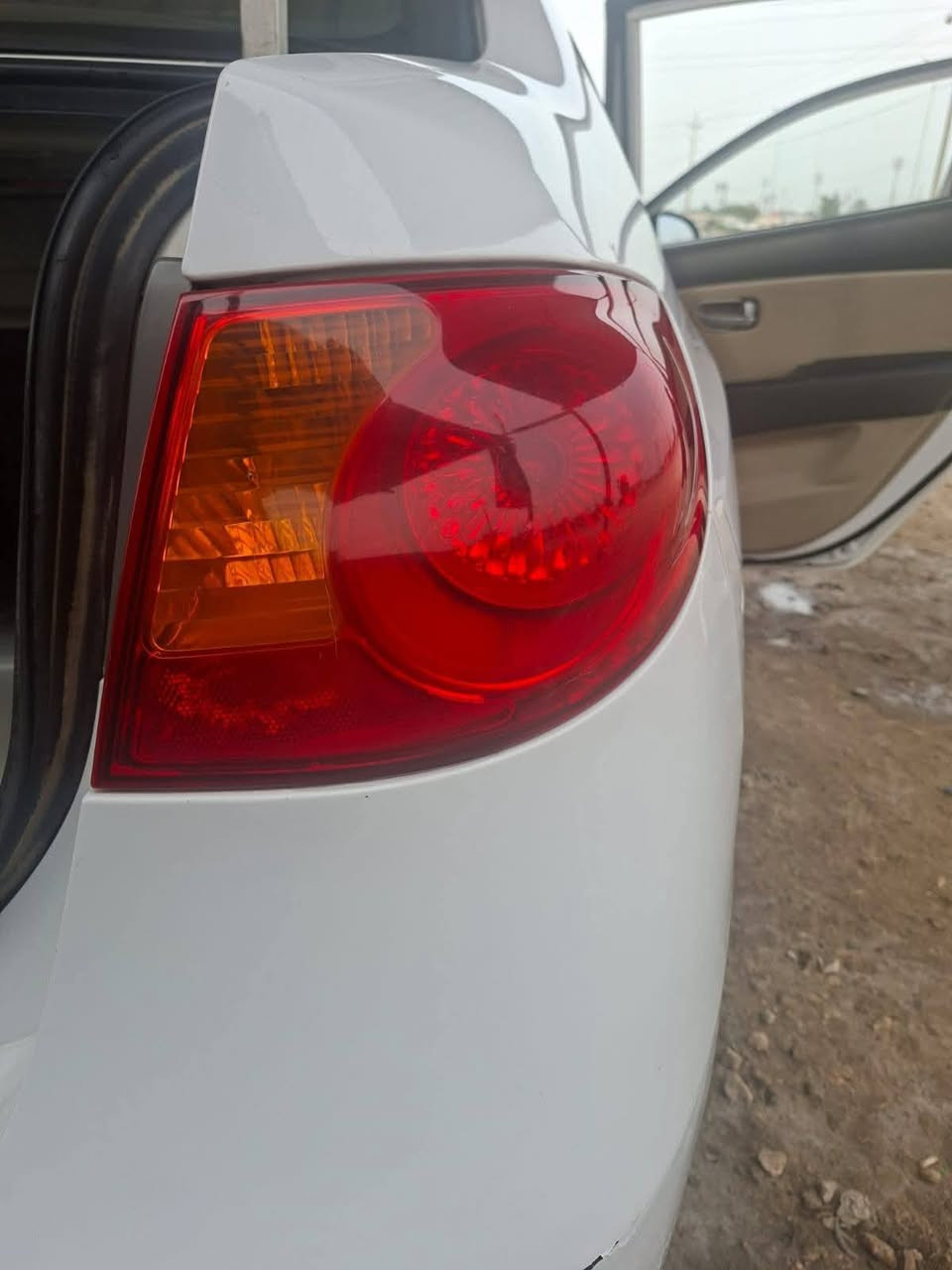 السلام عليكم من رخصت الادمن المحترم رقم اربيل
النتره 2011 محرك 1600 مكفوله كفاله عامه من الفتح والصبغ والتبديل شرط الفحص فقط بارد بسيط بلباب  سياره جديده حيل 
سياره جديده مال جناي كير مكينه حداديه بجيس
رقم وسنويه جديد بسمي تريد تحويل وكاله حاضر 
تبريد ثلج 
تخم تاير جديد حساسات خلفي السياره جديده وبلعافيه ع ياخذها السعر ١١٤وبيها مجال حك جيه فقط
مكان السياره موصل  ايسر للاتصال 

***********
