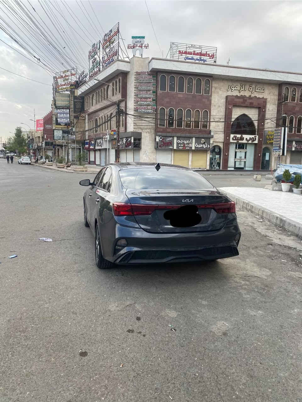 السلام عليكم
كيا فورتي مديل 2023رقم دهوك بسمي تحويل مباشر ماشية 42 داخل عسلي رادار جانبي وخلفي وأمامي قيادة ذاتية ضررها بوند بدون دواخل بدون ايرباك شرط الفحص وبيها مكانتين صغار تعديل بارد السيارة احلا من الصور مكان السيارة موصل حي الزهور السيارة احلا من الصور 
السعر 158 وبيها مجال بسيط 
***********
