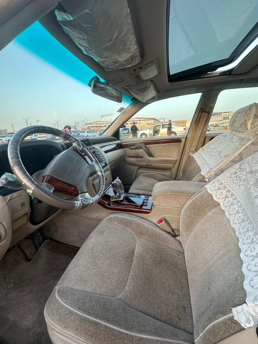 جنون للبيع مديل2000 فتحه 4دكم تبريد خلفي ثلاجه قفل سرعه ديفور كبير سياره فول ما عده كرستال سياره دخول جديد تحويل ثاني يوم كفاله كص نقل جثه تخم تاير ما ماشيه ب لعراق