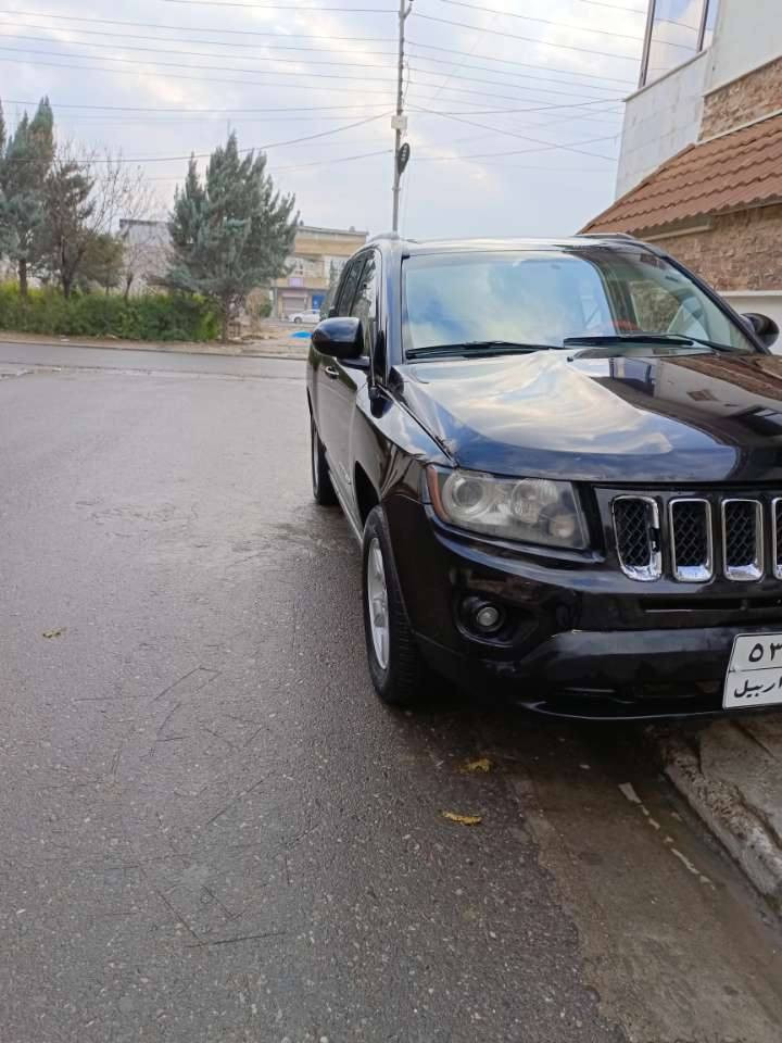 جێپ کۆمپاس مۆدیل ٢٠١٧ فول فول مواسفات بەس سلایت نیە گوشین هیتەر و ئاوێنە هیتەر دەشبول شاشە گەورە تحدید سورحە  گێر و مەکینە کارەبایت بەشەرتە یەک و پارجە و نیوی بۆیاخە  سەیارە هەتا پاک و خاوینە هەموو گیانی بەشەرتە زۆر بێ موشکیلەیە نرخی ١٠٧ 
*********** أربيل, العراق
