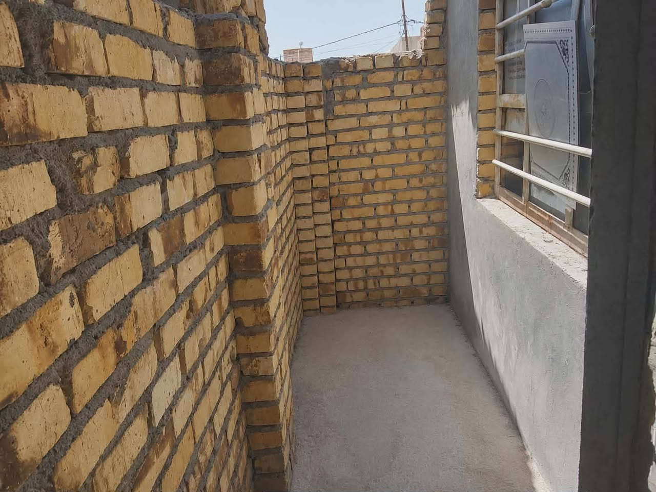 السلام عليكم دار للبيع مساحه 100 متر في الطهمازيه السعر 40 الاتصال على هاذ الرقم ***********
