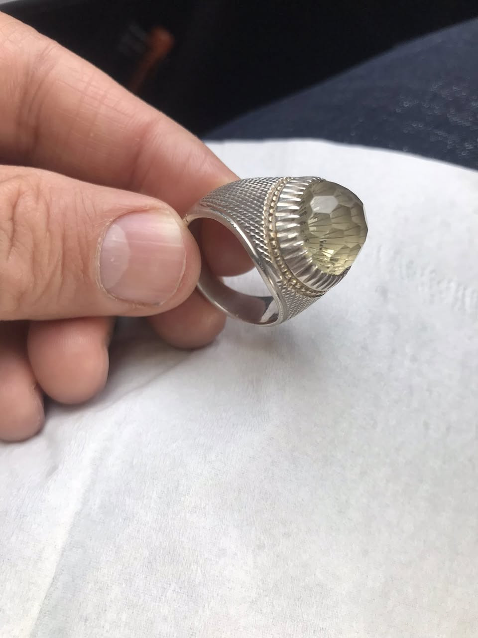 السلام عليكم محبس اوبال افريقي صياغه ثقيله مع شهاده منشأ السعر ١١٠ (*********** بغداد
