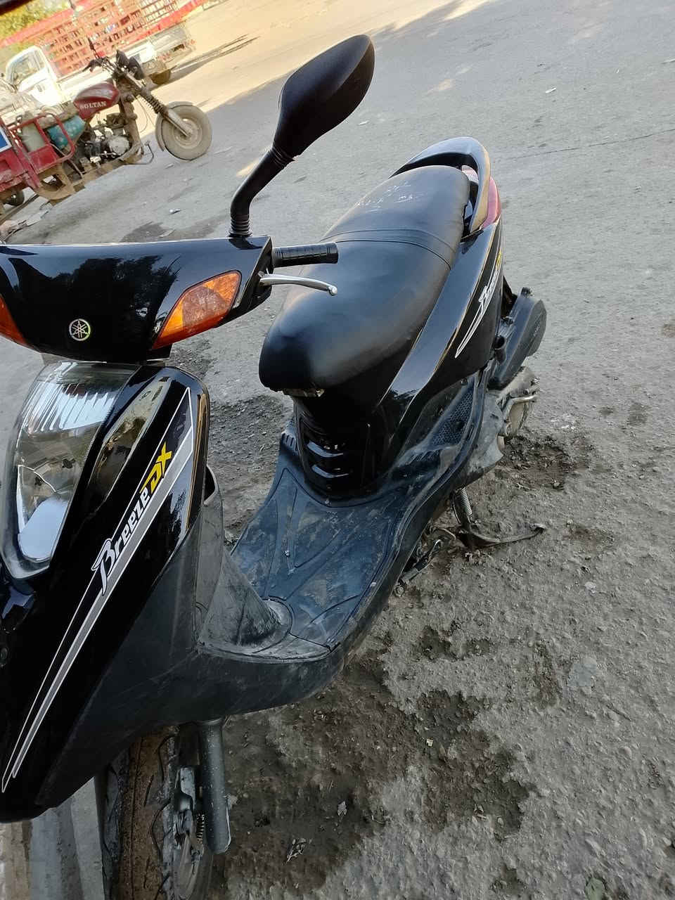 السلام عليكم دراجه بريس للبيع كابريتر شلعه ومعدل حلوة سلف وهندر كله شغال 
العنوان بغداد البلديات رقم*********** متواجد واتساب فقط
سعرها 380 بيها مجال بسيط كلش
