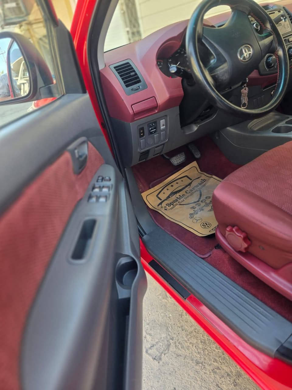 🚗 بۆ فرۆشتن: تۆیۆتا هایلۆکس ٢٠١٤ (Toyota Hilux)
​زانیارییەکان:
• ​مۆدێل: ٢٠١٤
• ​ڕۆیشتوو: ١٦٢ هەزار کیلۆمەتر
• ​گێڕ: ئۆتۆماتیک
• ​بۆیاخ: پارچە ڕەشەکە و یەک شانی بۆیاخە.
• ​دۆخی ناوەوە: زۆر پاک و بێ کێشەیە.
​📍 ناونیشان: سلێمانی : ١٨٥ گەڵا
📞 بۆ پەیوەندی و زانیاری : [***********] تکایە تێل بۆ خاوەنەکەی بکە من تەنها بڵاوم کردۆتەوە
​🚗 للبيع: تويوتا هايلوكس ٢٠١٤ (Toyota Hilux)
​المواصفات:
• ​الموديل: ٢٠١٤
• ​المسافة المقطوعة: ١٦٢ ألف كيلومتر
• ​ناقل الحركة (الگير): أوتوماتيك
• ​حالة البدن (الصبغ): القطعة السوداء مع كتف واحد مصبوغ.
• ​حالة السيارة: نظيفة جداً من الداخل والخارج وجاهزة للاستخدام.
​📍 الموقع: السليمانية 
 سعر :١٨٥ ورقة
📞 للاتصال والاستفسار : (***********)

رجائا خابر مالك سيارة انا بس علي نشر السليمانية, العراق
