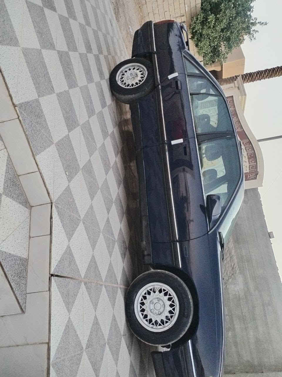 يا الله اوبل وميكه لبيع مودي1993 محرك كير تخم تاير كله جديد كهربائيات كله شغاله صدر جديد مال جناي سياره احلى من صوره سنويه عضم عاج جديده #السعر 34وبيه مجال مكان سياره رمادي الاستفسار ***********
