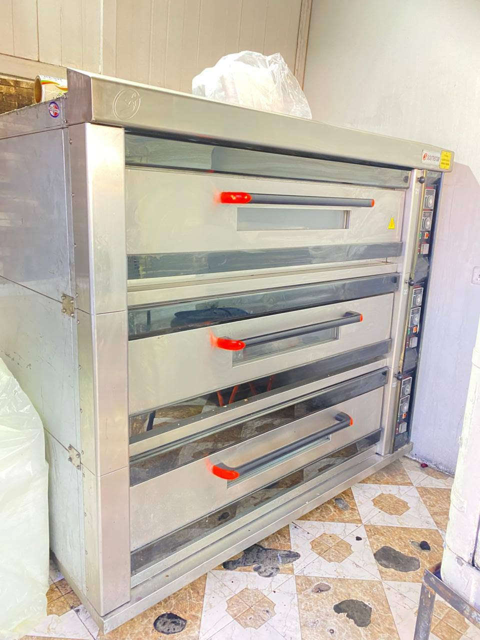 فرن سوت ستار(غير مستخدم )السعر30قفل المكان تكريت حماد شهاب***********
