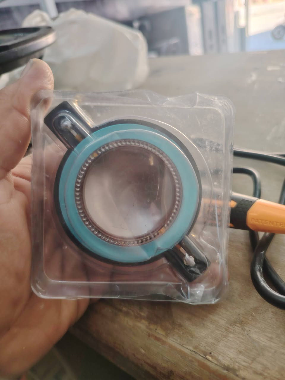 يتوفل سوكتات وطلقات بنانه وايرات كامله 10 متر طول الواحد كل الغراض اصليه ويوجد توصيل جميع محافضات *********** مكاني حله محاويل
