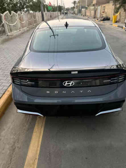 السلام عليكم 
سوناتا للبيع موديل 24 صور الحادث بالمنشور السياره كلش جديده وجاهزه كل نقص مابيها ماشيه 5 الاف بدون رقم المكان بغداد السعر 200 وبيها مجال للاتصال
 ‭0770 717 9719‬ بغداد

