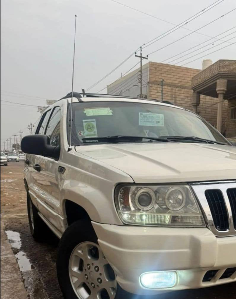 سلام عليكم  أعادت النشر بسبب الوعود الكاذبه جيب كراند شيروكي موديل 2001مكفوله السياره من كافه الاوصوليات رقم شمالي دهوك رقم انكليزي والسياره بسم ولد بل ناصريه ثاني يوم التحويل سنويه جديده ل 2030السياره بلاديه على وضع الشركة جاهزه من كلشي كير حداديه مكينته بلاديه تبريد اجدد من الصوره ريمونت سنتر لوك شغال مكان السياره بغداد البياع  السعر 80ورقه بيها مجال بسيط رجاءآ الموالشراي لا يتصل ***********
