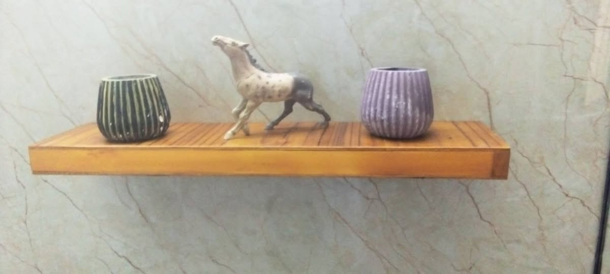 اسعد الله اوقاتكم بكل خير 
جديد  جديد 
رفوف ديكور مخفيه خشب وليس MDF 
جمعنا لكم القوة والجمال 
سهلة التركيب والتثبيت 
للطلب والاستفسار واتساب ***********
