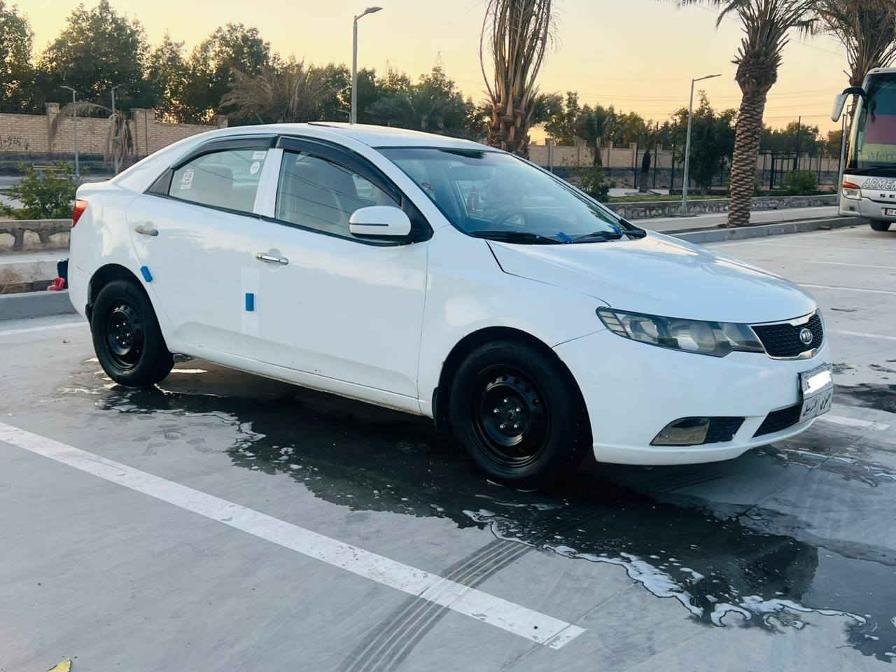 السعر  ((83))  الاتصال ***********
سيراتو موديل 2011خليجي رقم اربيل وكاله او تحويل حاظر
فول مواصفات 1ع1 بصمه اعلئ فئه

ملاحظه // سياره بيها رشات صبغ 

 سياره جديده بمعنه الكلمه مال جناي برغي ماعايزه

مكينه وكير وحداديه جدد تخم تاير كهربائيات كله شغاله تبريد ثلج سياره مال جناي وترايه كلش حلو برغي ماعايزه

مكانه #نجف
