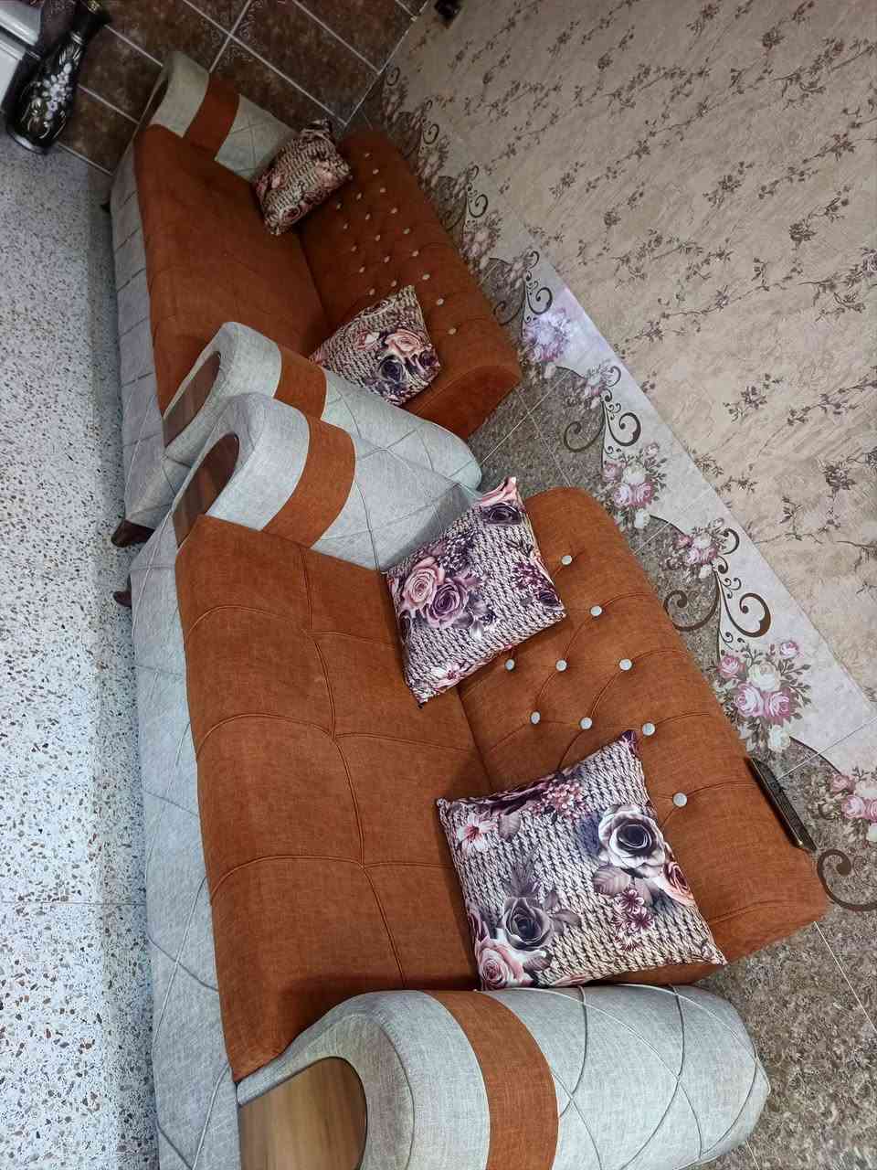 سلام عليكم تخم 2تركي مو شغل عراقي نظافه ب100/100
***********
