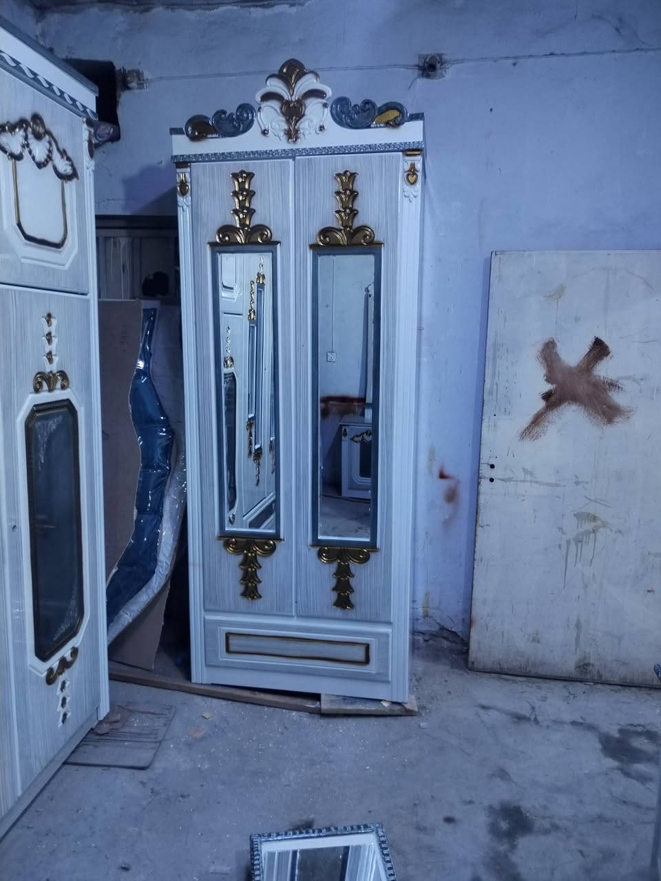 غرفه لبيع نجار سعر مليون100 تصال واتساب ***********ناصريه مركز
