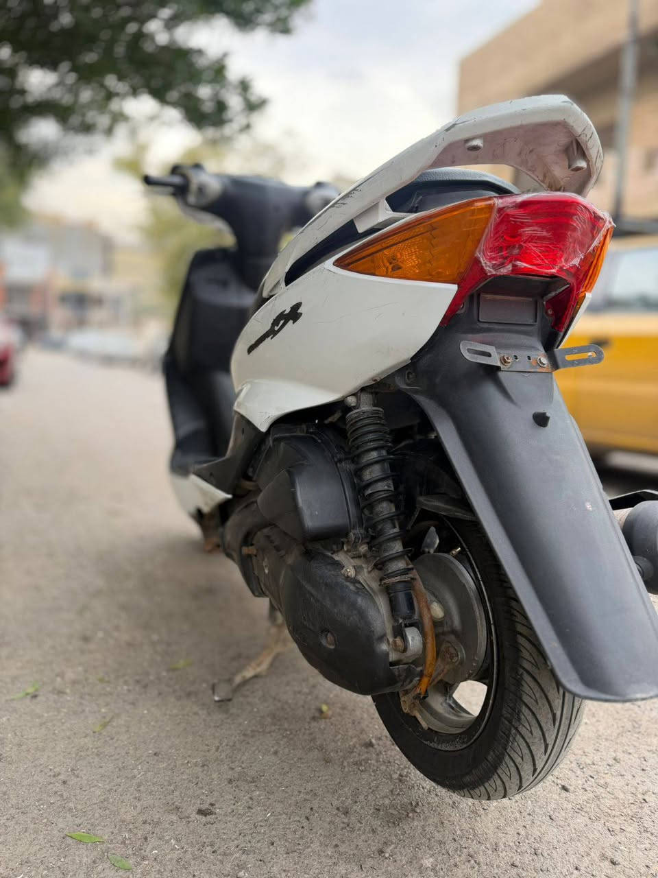 سكنس نثيه صارلها شهرين نازله من رمبه نكره سلف كل كهربائيات شغاله اي نقص مابيها الدراجه خير من الله كفرات ختم واحدغ
للبيع السعر 600 بيها مجال بسيط عنوان بغداد الجديدة
تواصل هذا رقمي واتساب ***********
