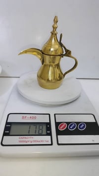 دلة نحاس • صغيرة • فنجانين