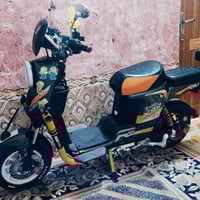 للبيع دراجه كهربائيّة 1 دراجه  شحن    2 بطاريات 33 أمبير  60V اقوه بات...