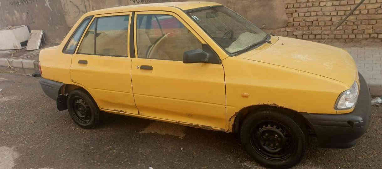 السلام عليكم سايبه 12 رقم احمر كير ومكينه استوني شادهن جديد كفاله مال برايد  راعيها موجود  سعرها 15 مكان ميسان
رقم الهاتف ***********
