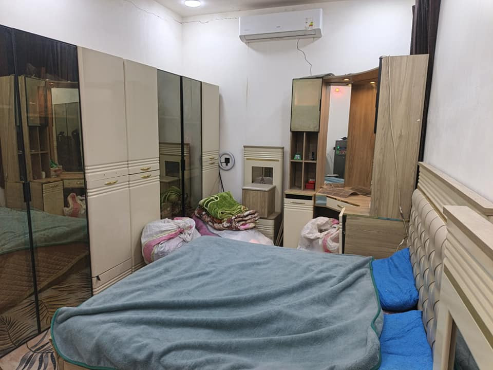 غرفه تركيه درجه اولى امانت الله ضهر ابلوك مو عادي وهيه كلش ثكيله وعندي شيله وبيع مستعجل حته فرغتها من الغراض  مكاني بغداد ***********
