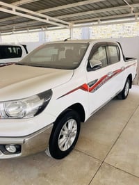 هايلوكس • ٢٠٢٥ • ماشي ٢١ الف