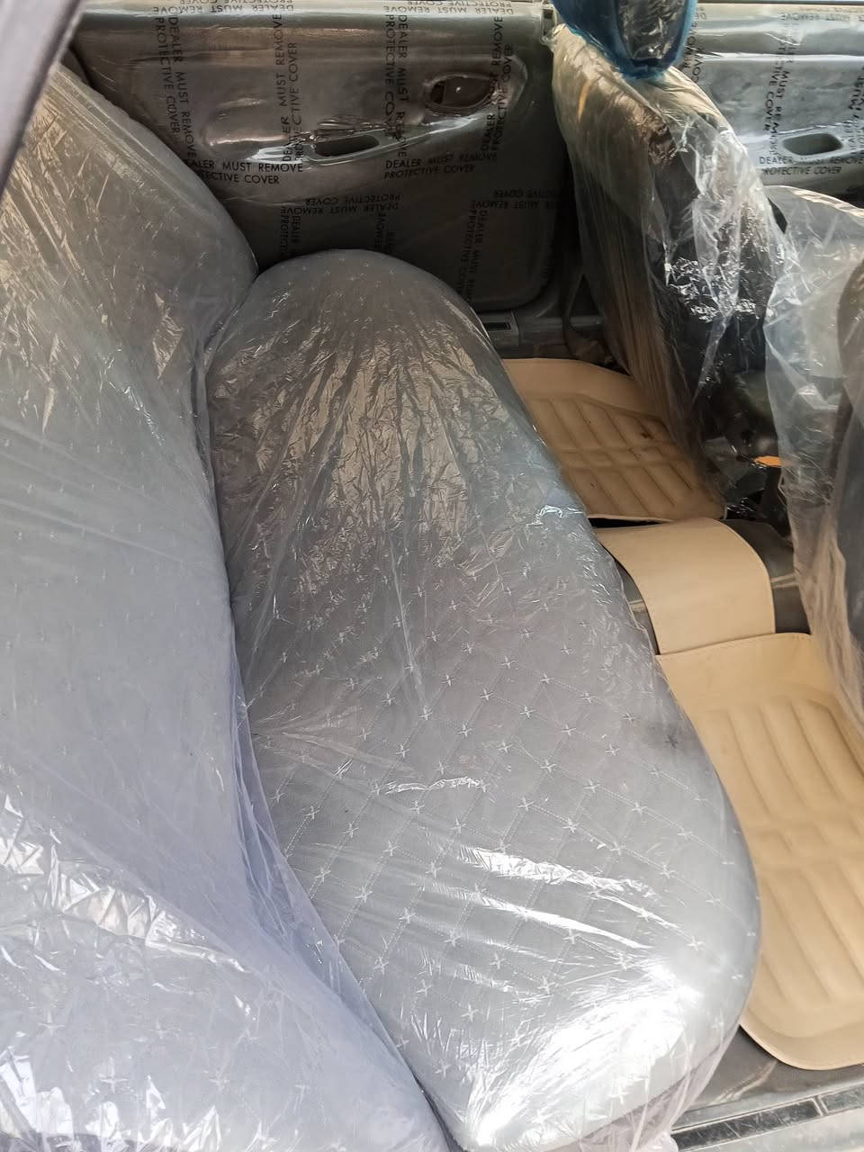 سلام عليكم من رخصة الأدمن دايو برنس موديل 98 رقم جديد بغداد السنوية لغاية 30 سيارة بأسمي تحويل مباشر منضومة تبريد گير اوتوماتيك محرك جديد كهربائيات كلهة شغالة مصبوغة عام للجمالية ما عدا الدواخل دوشمة جديدة أرضية مغلفة جلد وكشنيات مغلفة جديد بطاين نايلون مغلفة سيارة حلوه مال جناي سعر 42 وبيها مجال واني بخدمة الطيبين
العنوان ديالى خان بني سعد 
رقم التلفون: ***********
اتصل وبيك خير ودلل
