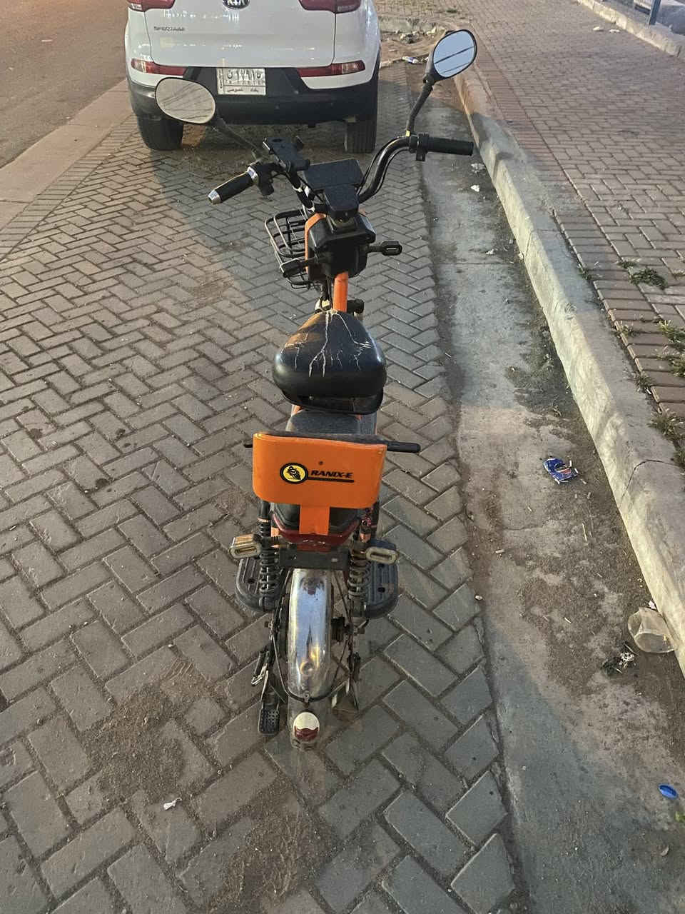 دراجة شحن للبيع حجم 20 خمس بطاريات وضعية البطاريات بحالة وسط والدراجة بحالة جيدة السعر 200 مع المجال البسيط للتواصل على الخاص او الاتصال بالرقم ***********
