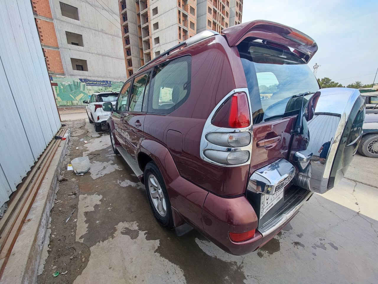 لاند كروز برادو
موديل 2008 
كير ومكينه بلاد مامبدل بيهن اي شي
محرك 4000  V6
لون احمر ماروني 
شاشه اندرويد 
سبير تعليك
دبل تانكي
لايتات Led
جام كهربائي اوتو كلهن
7 راكب 
دوشمه جديده 
تخم تاير قبل فتره مبدله يعني جديد
تحكم ستيرن 
مكفوله كفاله عامه
لا بارد ولا صبغ 
سعرهه........(174)........
مكاني بغداد الدوره 
***********واتساب 
***********
