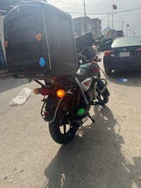 دراجه البيع  دراخير منه الخير  ماتوكف ابد بل شارع  بس شغل وتطلع الشغل ...