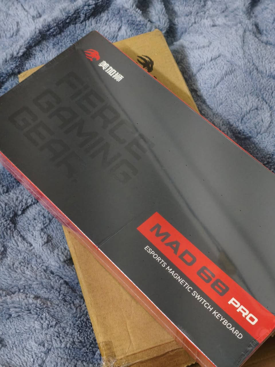 غراض نضيفه واسعار حلوه
بورد ومعالج ورامات 40 الف )ddr3(
رامات 16g ddr3 1600 15 الف
كيبورد mad 68 pro النسخة البيضة 60 الف 
سماعات كلنسخة وسعرهه
اي استفسار تفضل خاص


**إذا كنت صاحب هذا الإعلان وتريد حذفه لأي سبب، رجاءا أرسل رسالة إلى الدعم الفني**