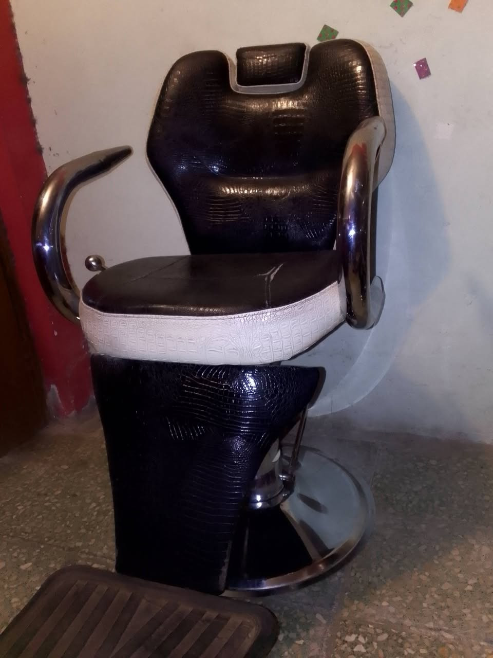 للبيع السعر 125 الف اوبي مجال مكاني بغداد الشعله للتصال *********** وتساب وخاص وتصال متوفر
