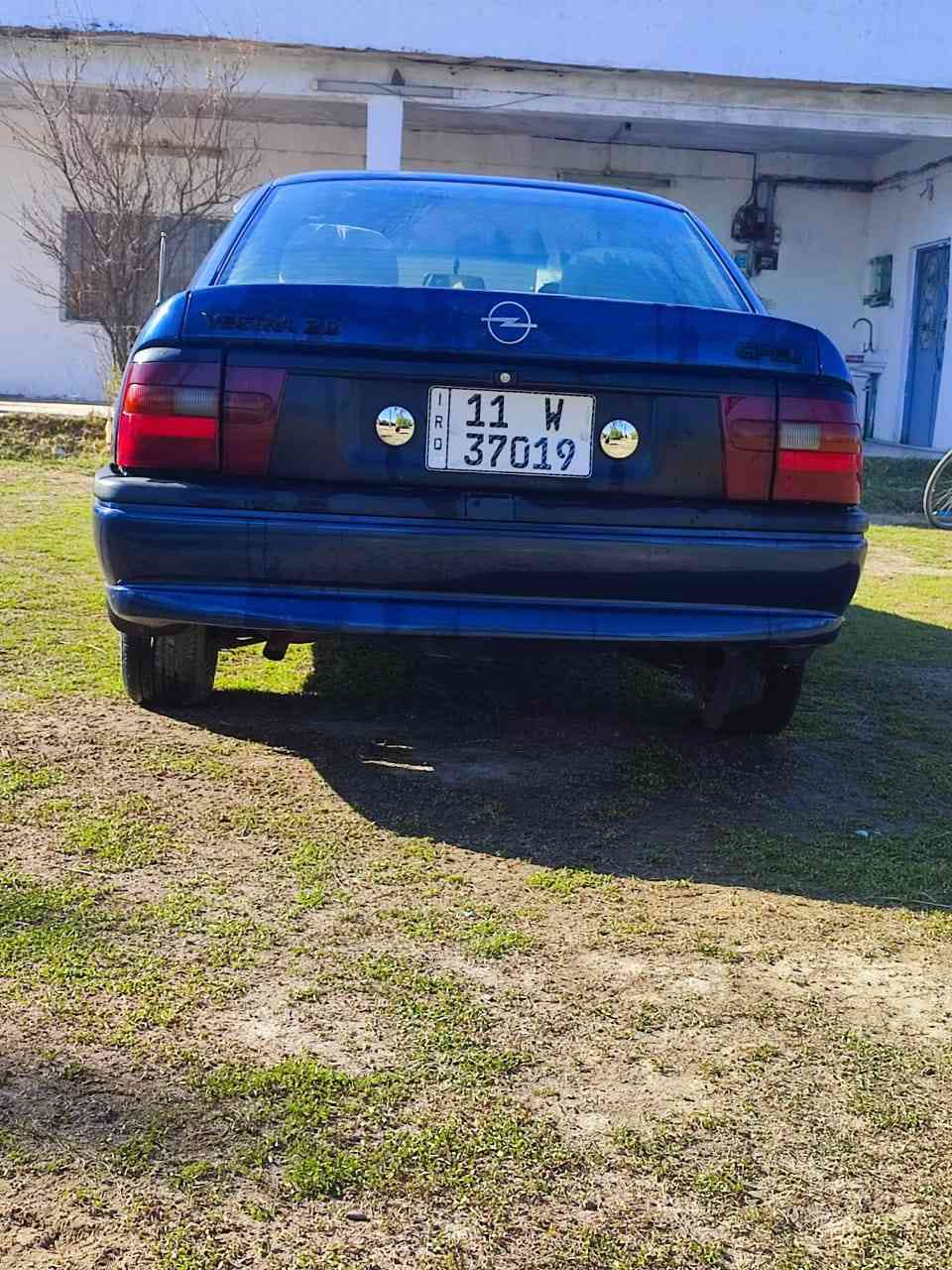 اوبل فكترا
93 

سنويه ال4/10/2027  رقم بغداد

كهربائيات كله شغاله .اوتوماتيك .كير ومحرك كفاله

اترايك.من بابل . الى بصره. مصبوغه عام .جماليه .كشر كلش  نضيف أحله من الصور .داخله حلو مرتب .تأيرات جدد اربعتهن .بطاريه جديده . مداور ثاني يوم  
السعر 43 وبيه مجال

مكان سياره بابل .جبله.

مامتواجد ع الفيس فقط اتصال ***********
