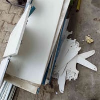 رفوف محلات عوعيتين ازغار وكبار للبيع سعرهن 50وبيهن مجال اليريدهن يخابر...